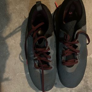 Under Armor Mens 8.5